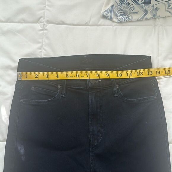 NWT Mother The Mid Rise Dazzler Ankle Fray, Size 25, Color Holding Hands - Picture 3 of 12